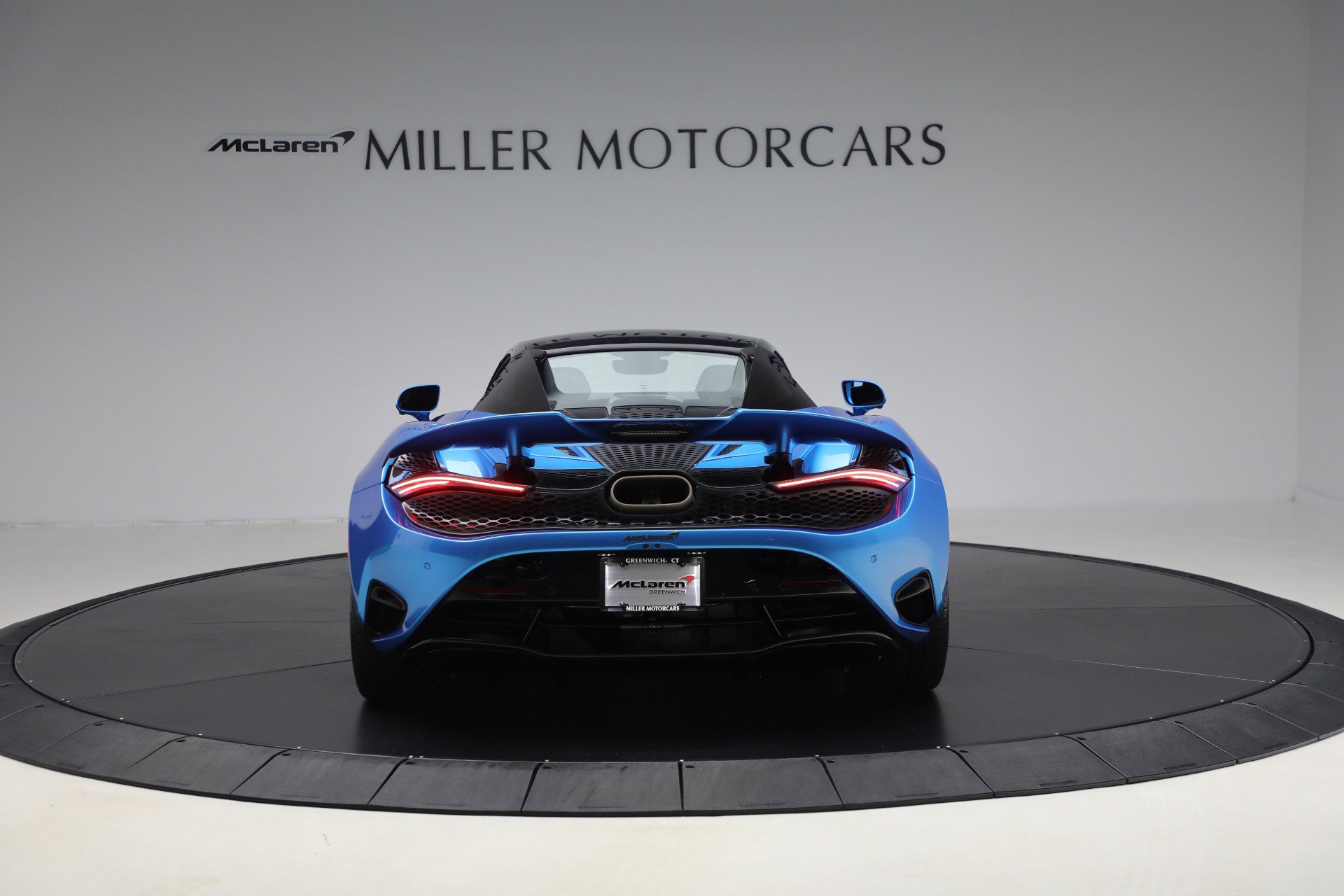 Used 2025 McLaren 750S Spider RWD image 26