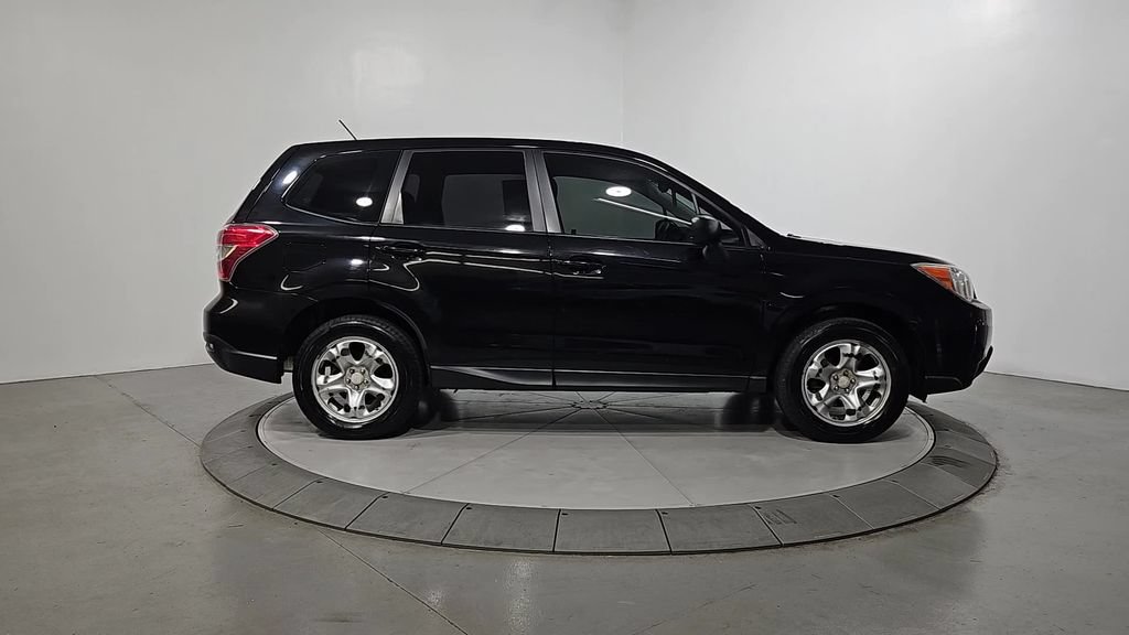 Used 2014 Subaru Forester 2.5i AWD/4WD image 7