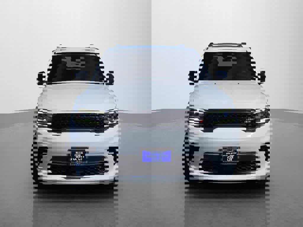 Used 2024 Dodge Durango GT image 2
