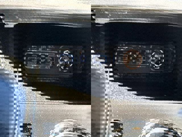 Used 2020 Jeep Grand Cherokee Laredo image 33