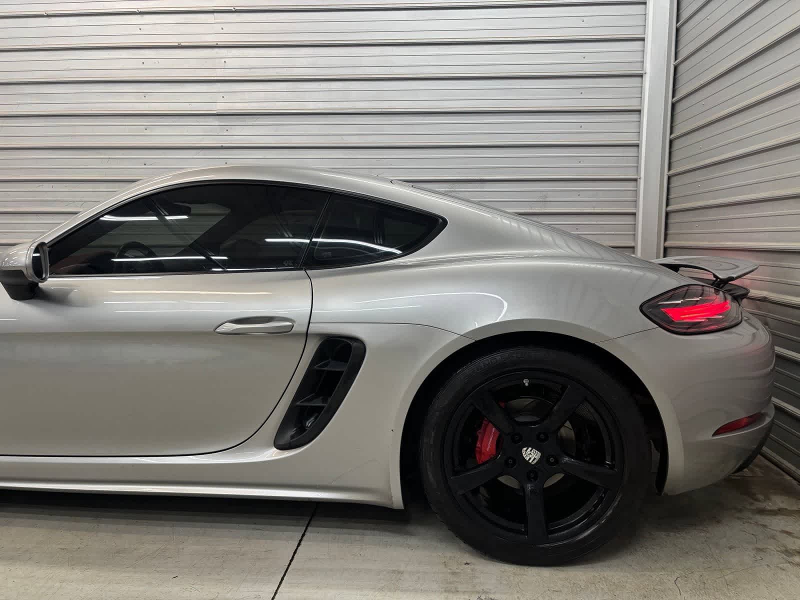 Used 2017 Porsche 718 Cayman S RWD image 5