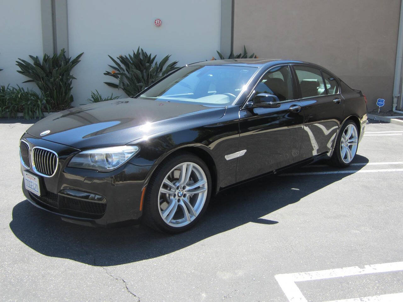 Used 2013 BMW 750i RWD image 7