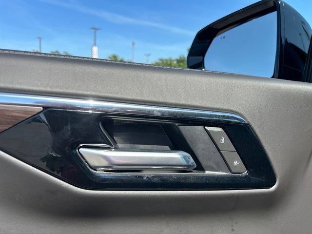 Used 2026 Chevrolet Tahoe LS w/ LS Custom Edition AWD/4WD image 12