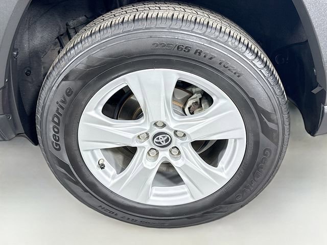 Certified 2019 Toyota RAV4 XLE AWD/4WD image 30