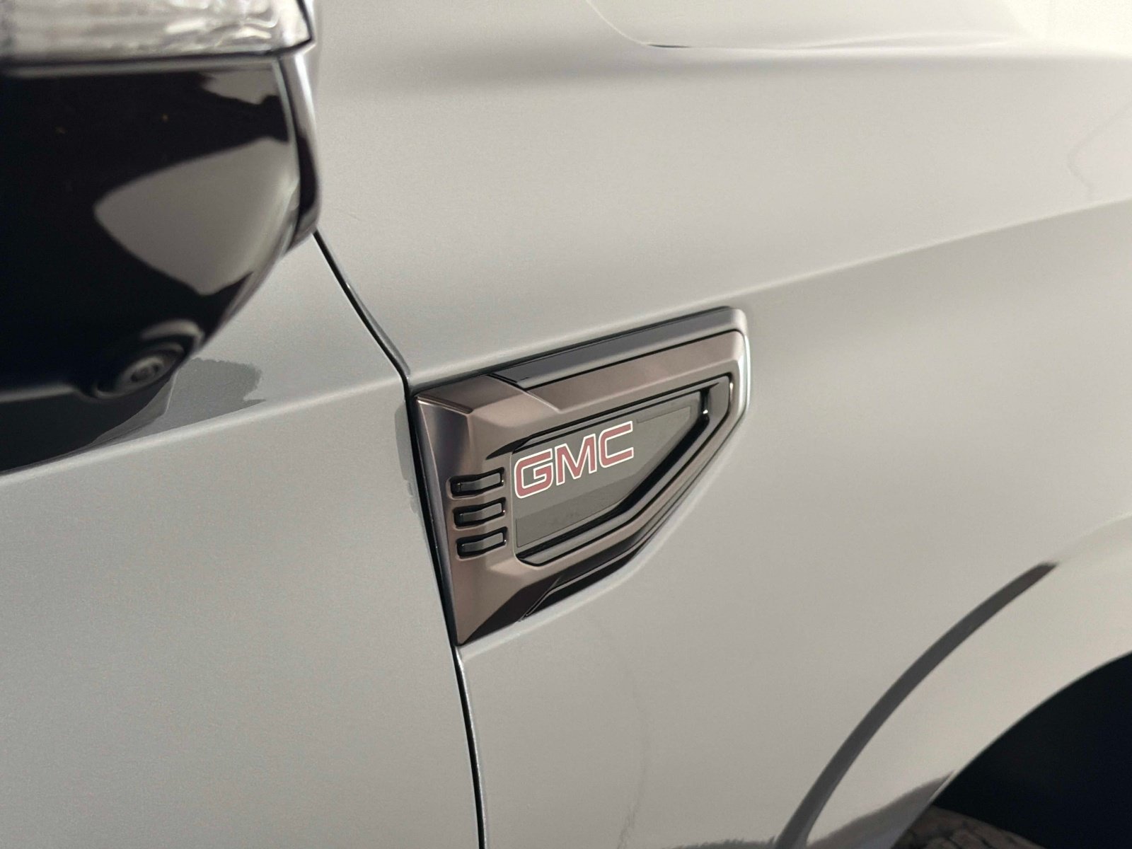 Used 2026 GMC Yukon AT4 Ultimate AWD/4WD image 24