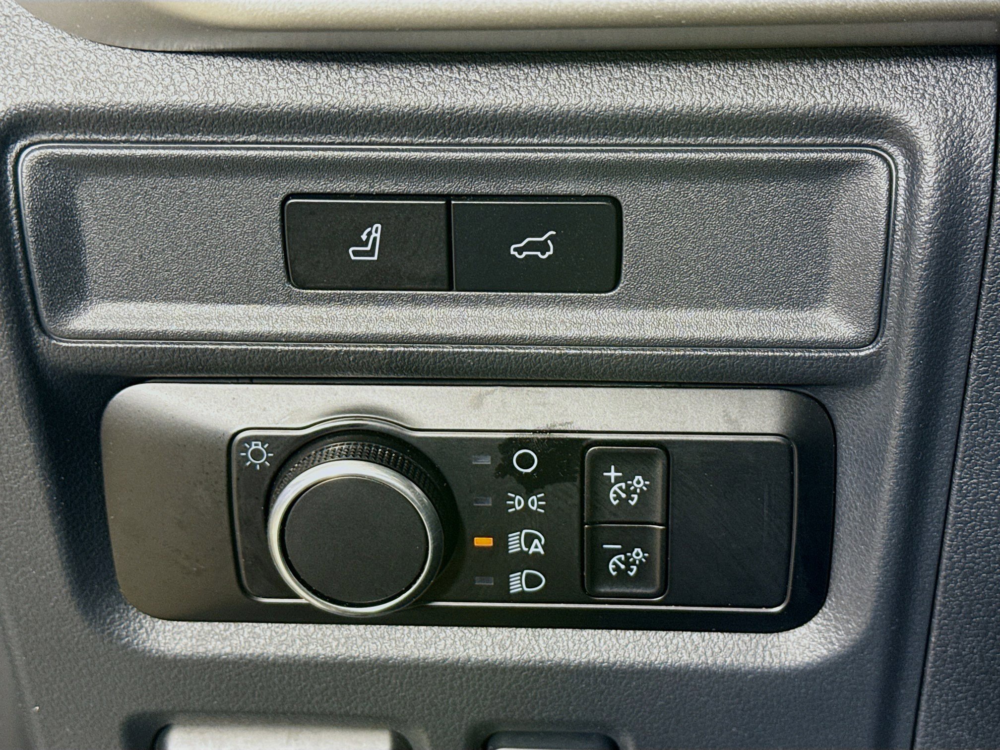 Used 2024 Ford Expedition XLT image 9