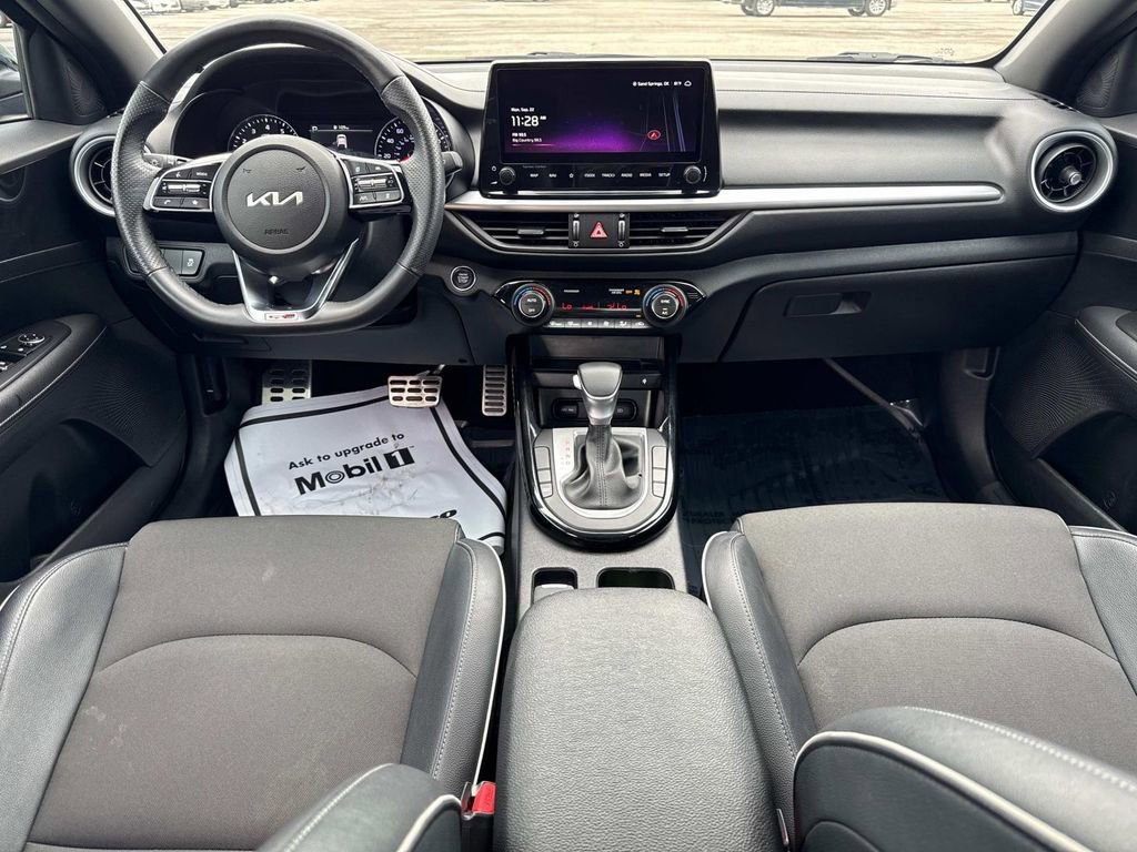 Used 2024 Kia Forte GT-Line w/ GT-Line Premium Package image 14