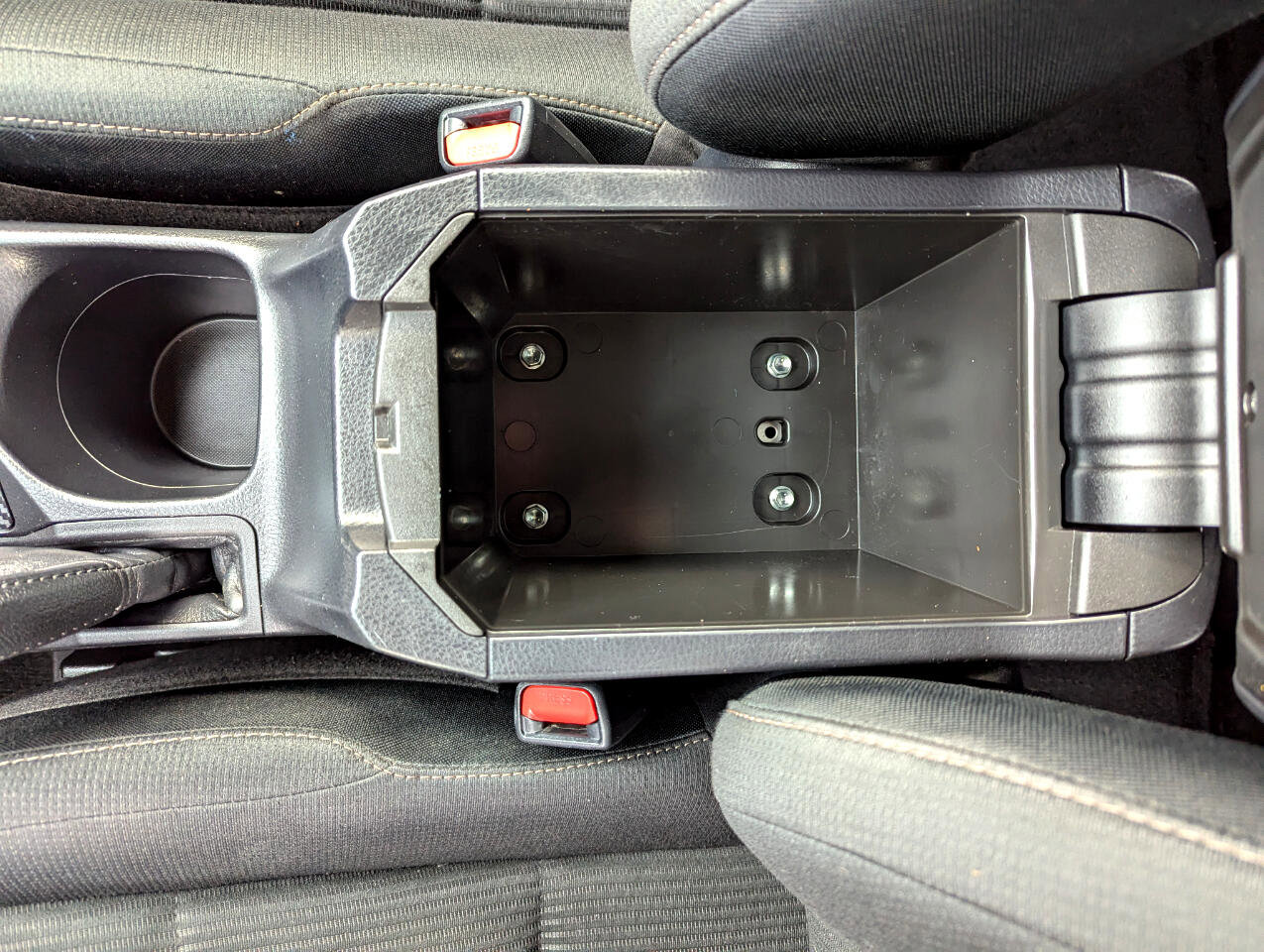 Used 2015 Toyota RAV4 XLE image 28