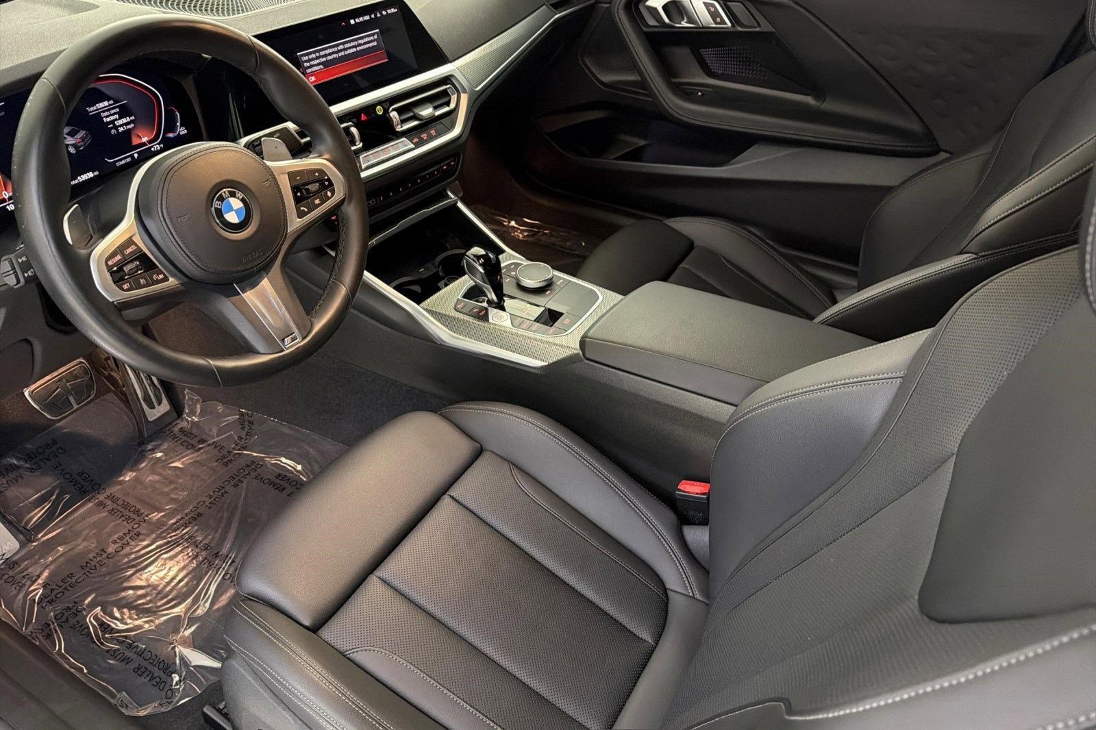 Used 2022 BMW 230i Coupe w/ M Sport Package image 4