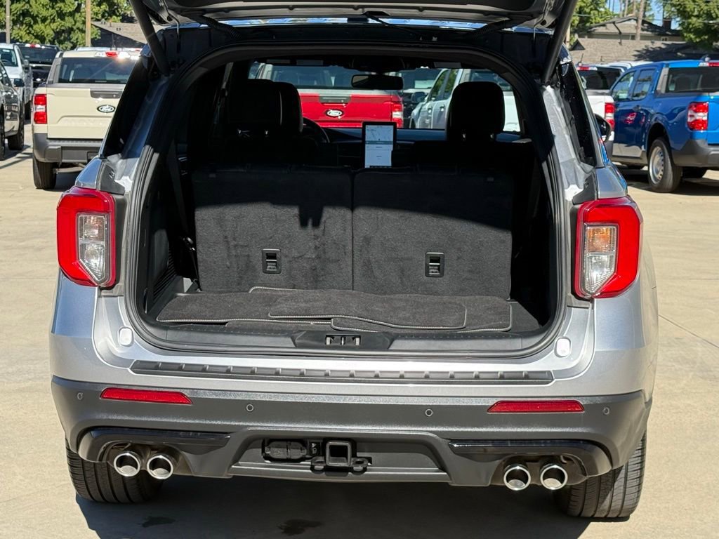 Certified 2024 Ford Explorer ST w/ Equipment Group 401A image 17