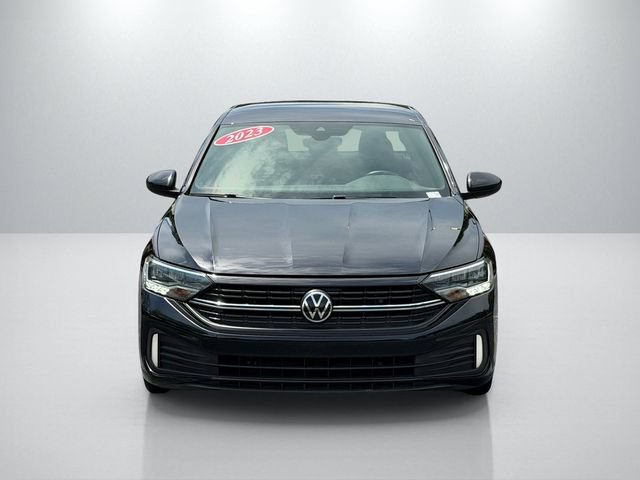 Used 2023 Volkswagen Jetta Sport FWD image 2