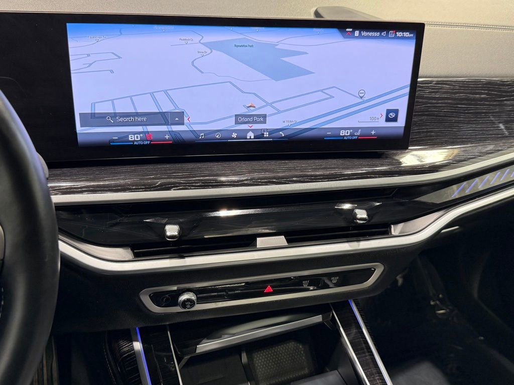 Used 2025 BMW X7 M60i image 10