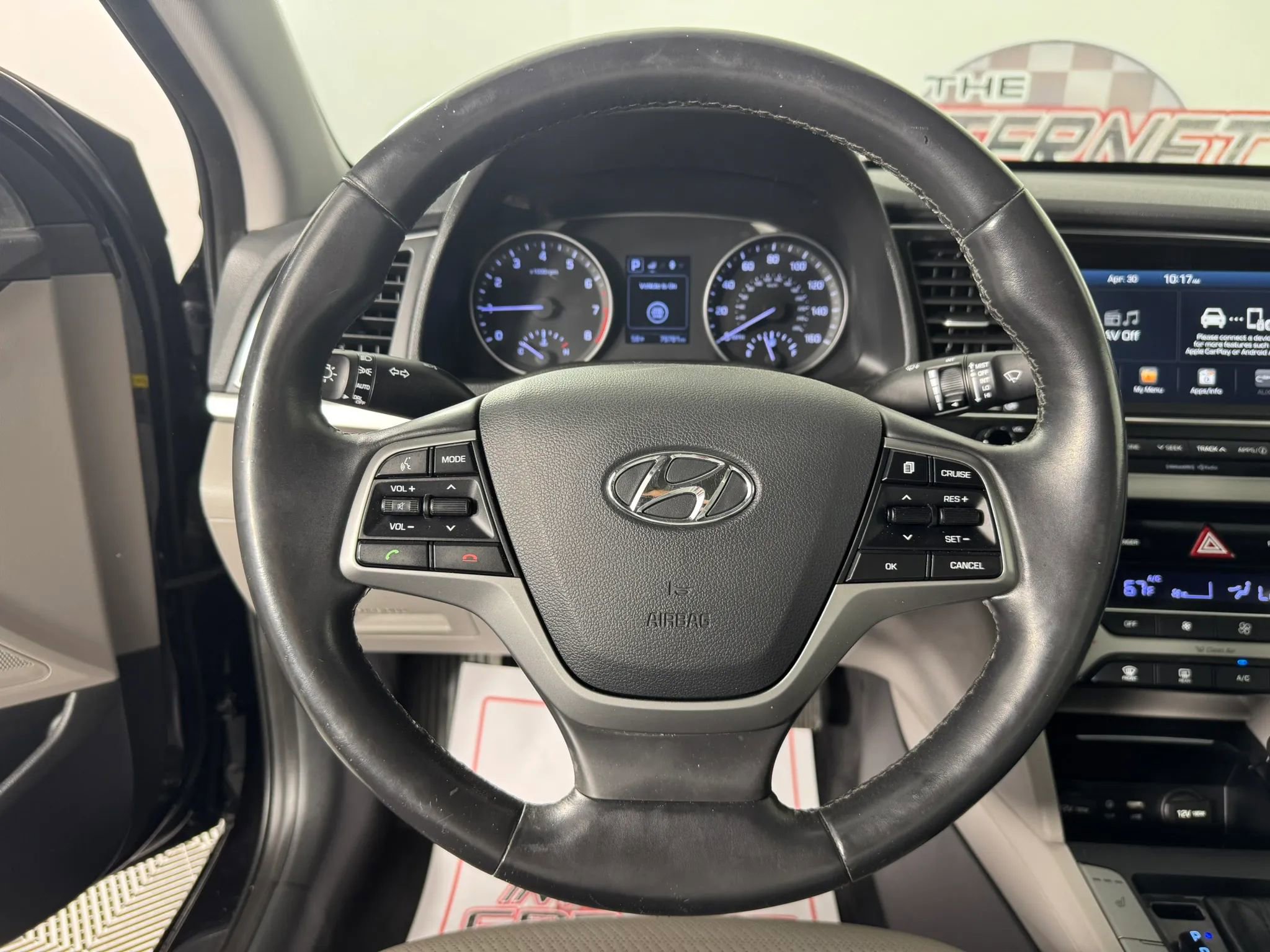 Used 2017 Hyundai Elantra Limited FWD image 13