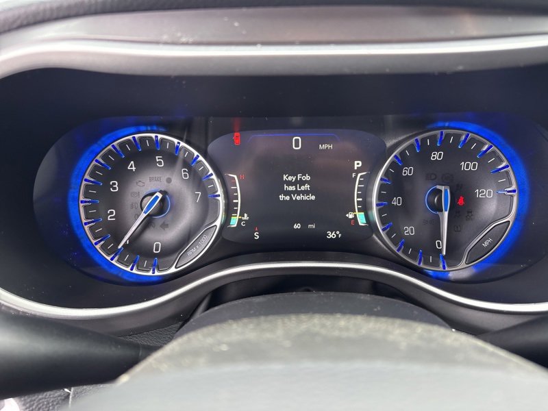 New 2026 Chrysler Pacifica Select image 25