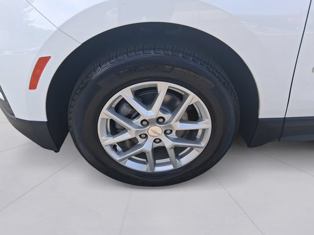 Used 2023 Chevrolet Equinox LS FWD image 9