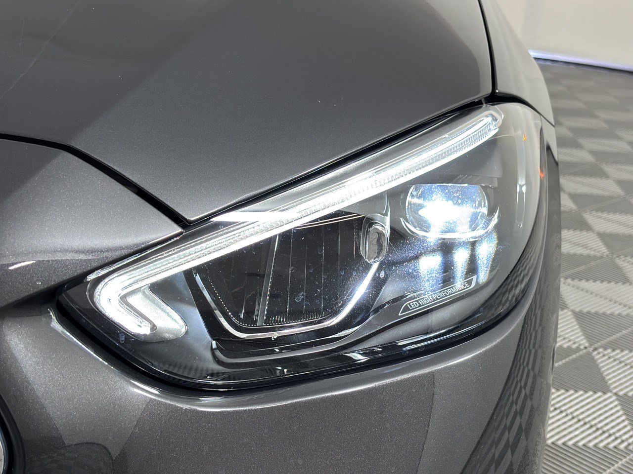 Used 2023 Mercedes-Benz C 300 Sedan image 12