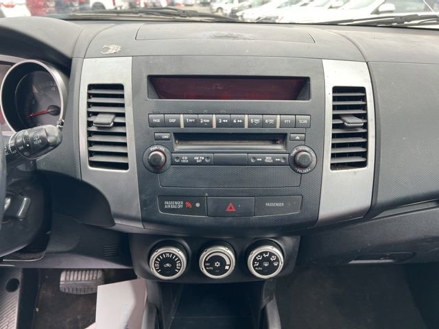 Used 2008 Mitsubishi Outlander XLS image 15