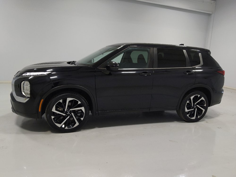 Used 2022 Mitsubishi Outlander ES AWD/4WD image 2