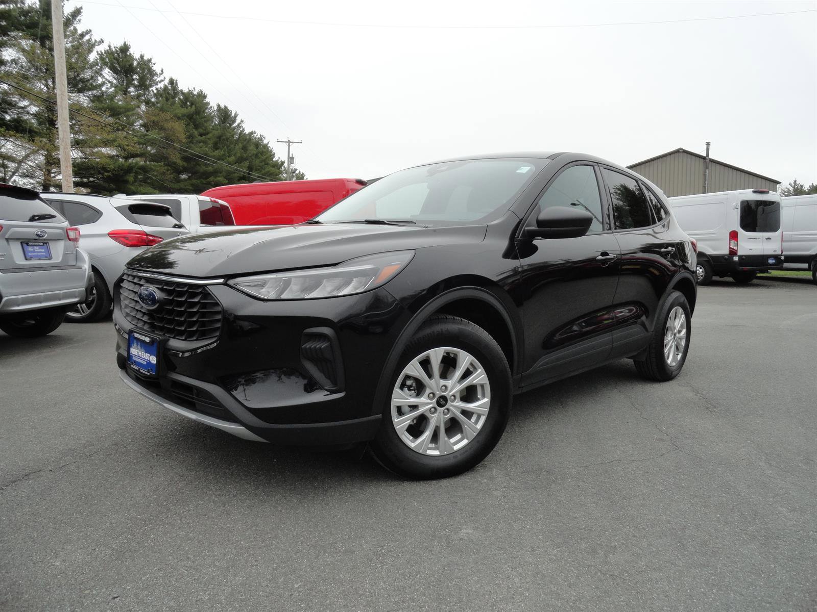 Certified 2025 Ford Escape Active w/ Tech Pack #1 AWD/4WD image 1