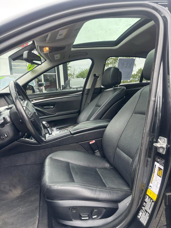 Used 2012 BMW 535i xDrive Sedan AWD/4WD image 9