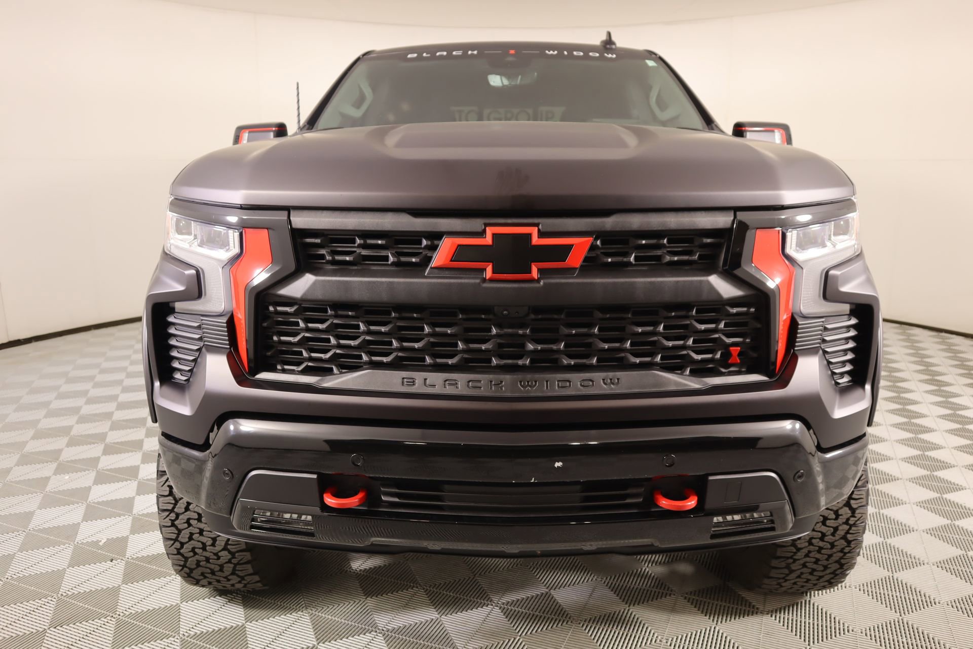 Used 2025 Chevrolet Silverado 1500 LTZ image 11