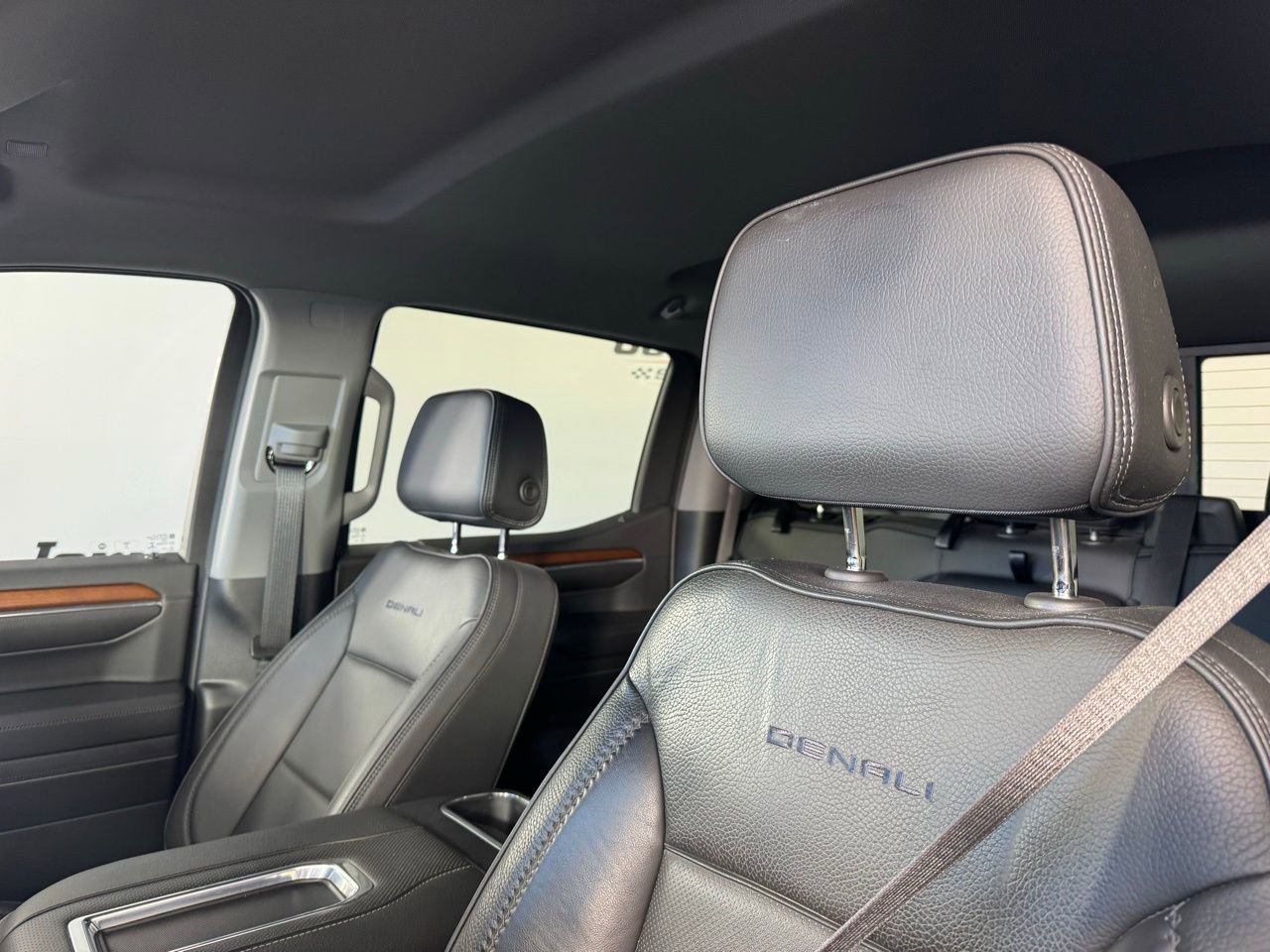 Used 2022 GMC Sierra 1500 Denali image 3