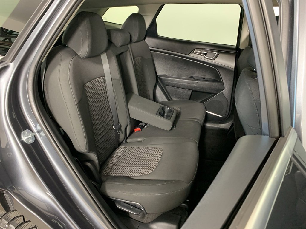 Used 2023 Kia Sportage LX image 36