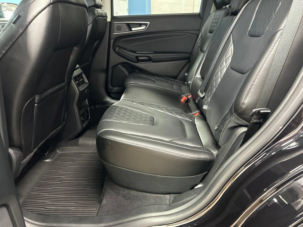 Used 2024 Ford Edge Titanium w/ Equipment Group 301A AWD/4WD image 35