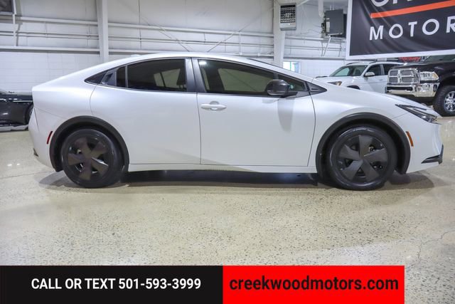 Used 2023 Toyota Prius LE image 7