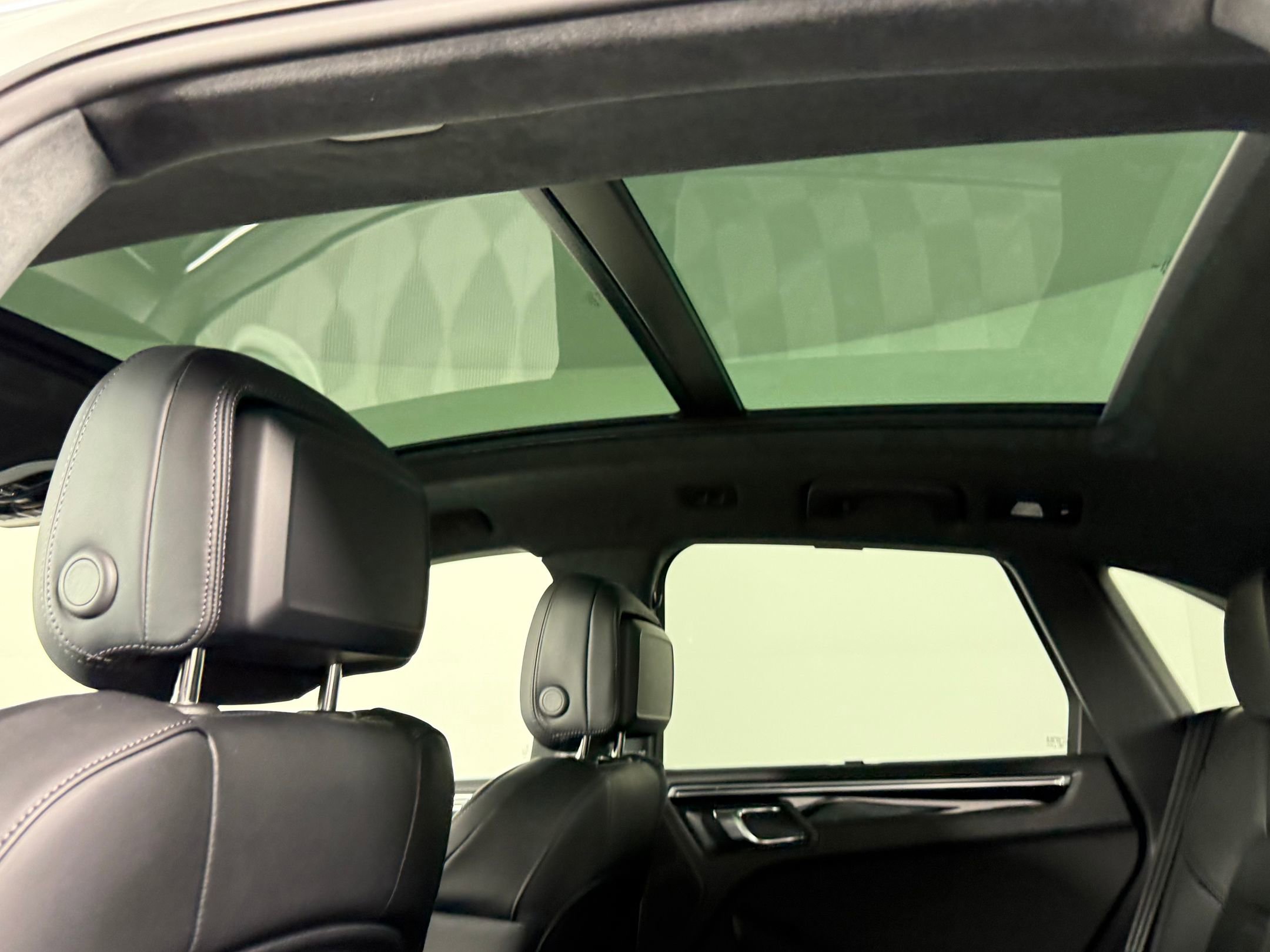 New 2026 Porsche Macan S AWD/4WD image 19