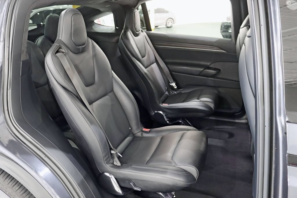 Used 2022 Tesla Model X AWD/4WD image 30