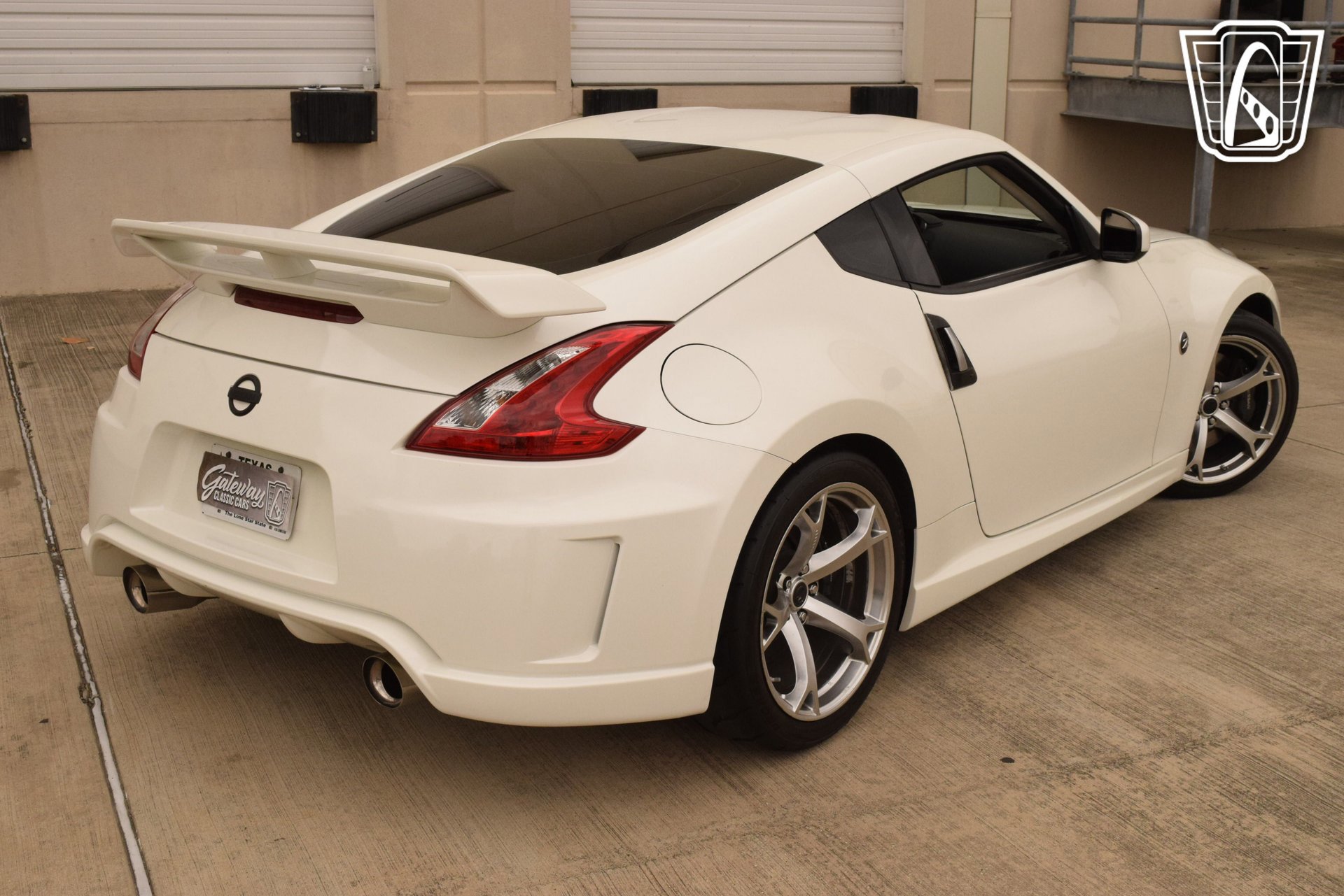 Used 2009 Nissan 370Z NISMO image 12