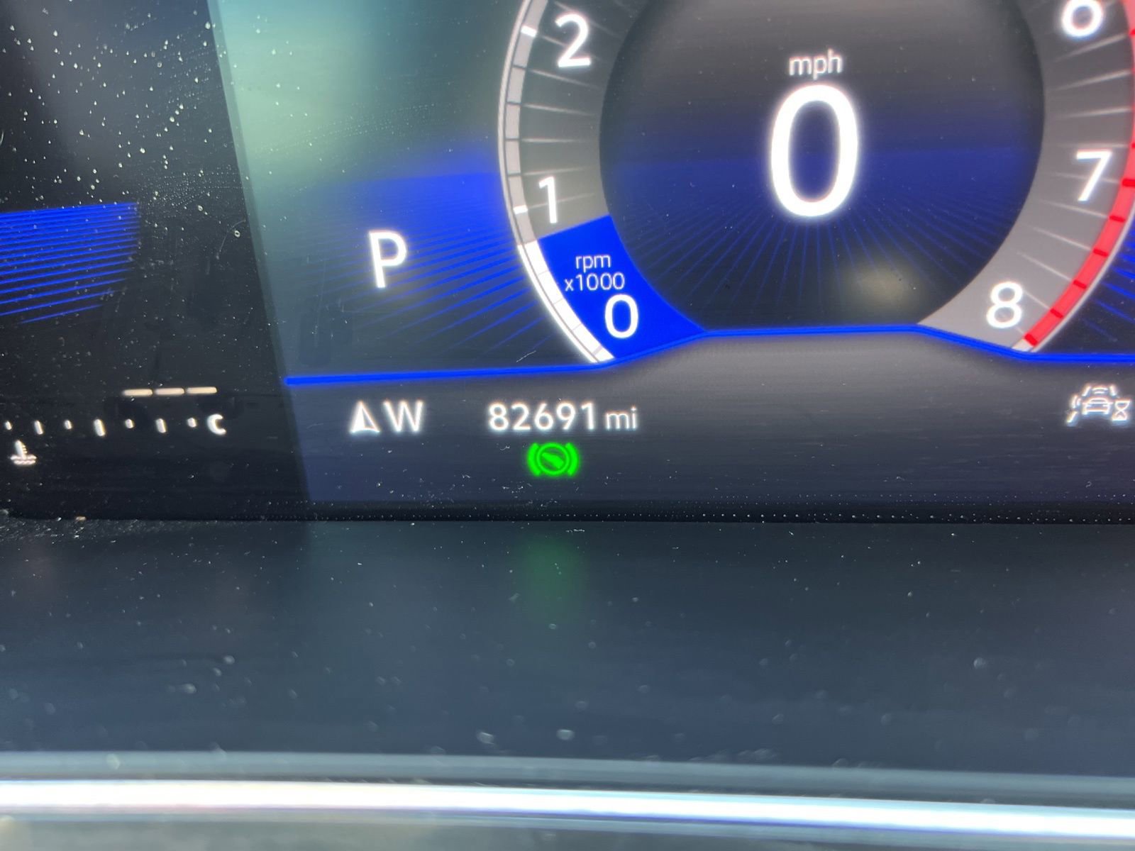 Used 2022 Volkswagen Tiguan SE R-Line image 5