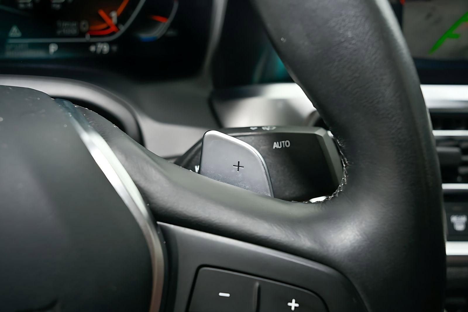 Used 2022 BMW 330i Sedan w/ Driving Assistance Package image 30