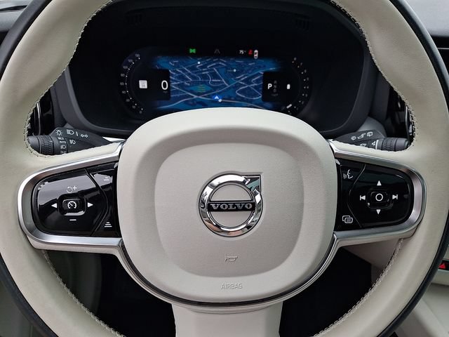 Certified 2023 Volvo XC60 B5 Core w/ Climate Package AWD/4WD image 23