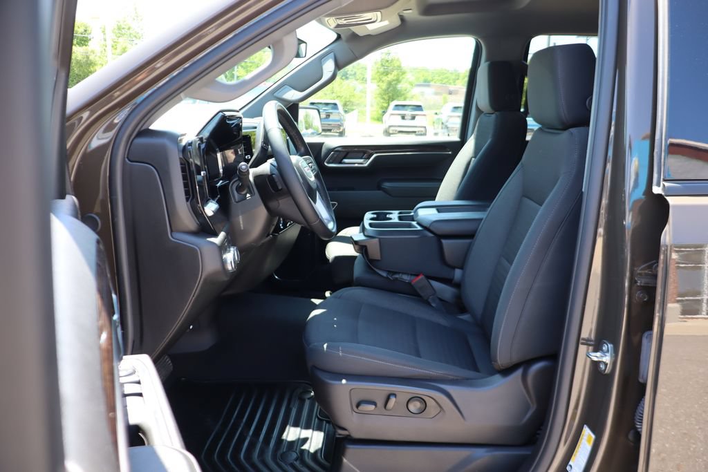 Used 2024 GMC Sierra 1500 Elevation AWD/4WD image 11