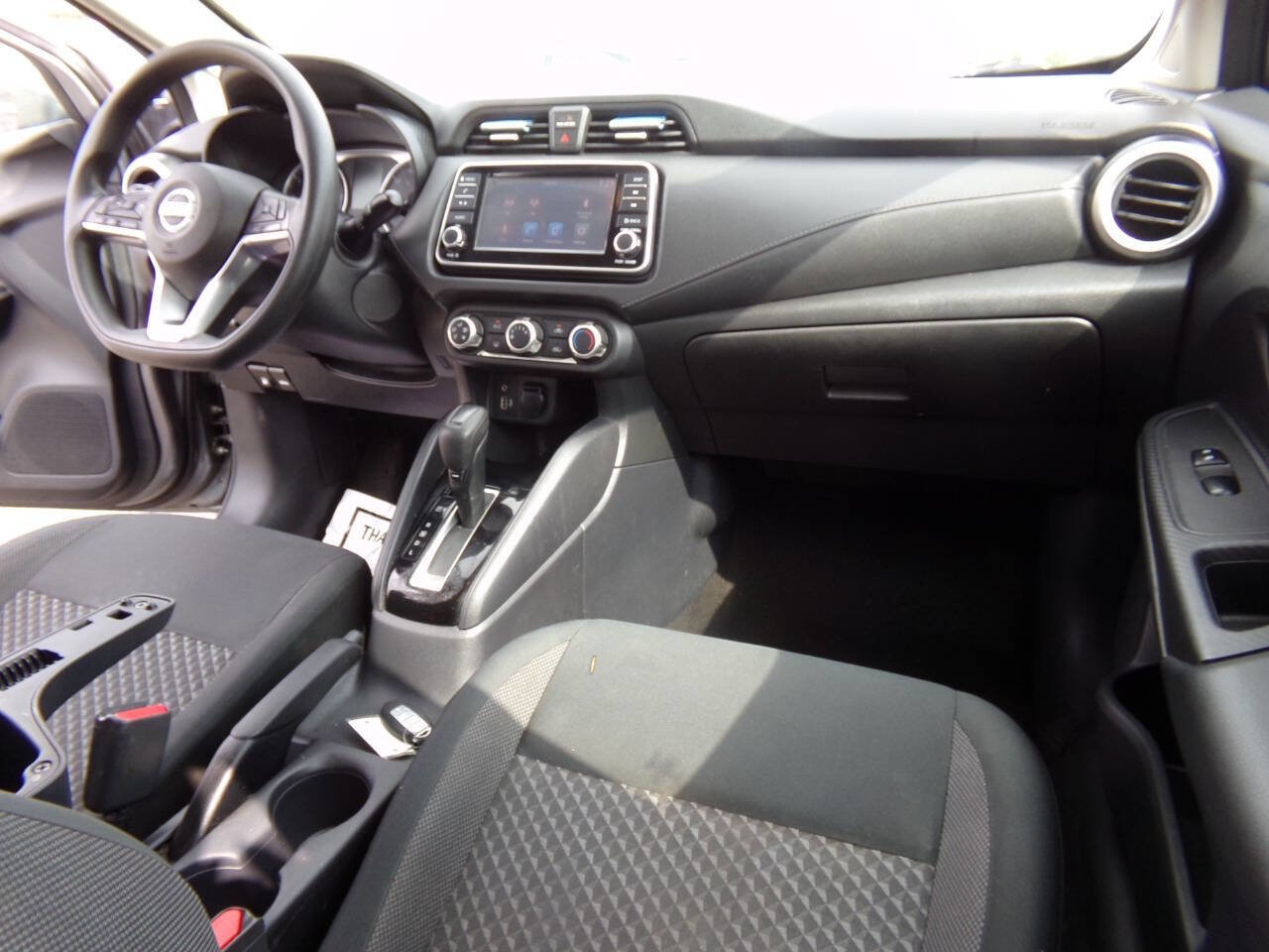 Used 2020 Nissan Versa S image 28