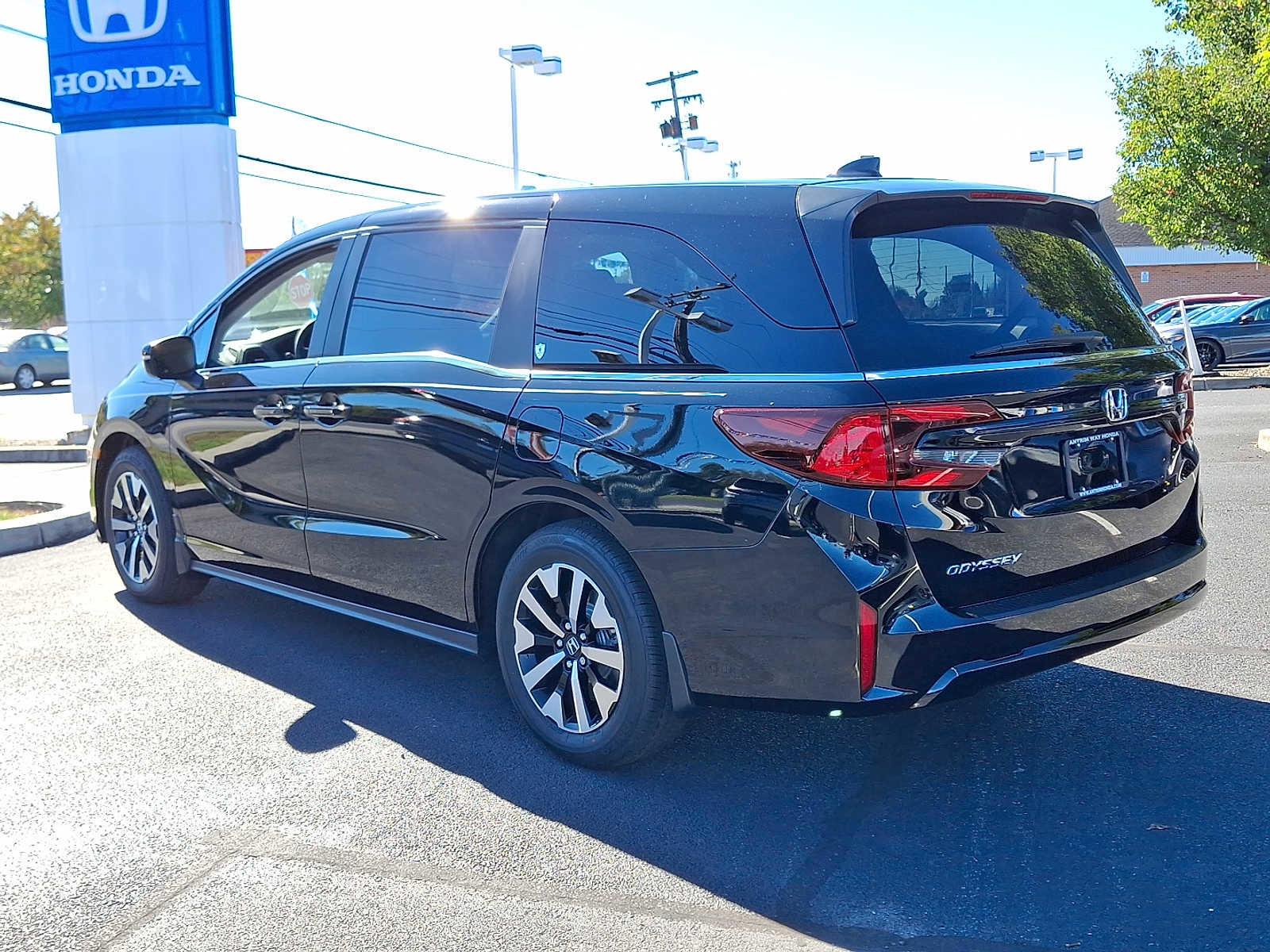 New 2026 Honda Odyssey EX-L image 3