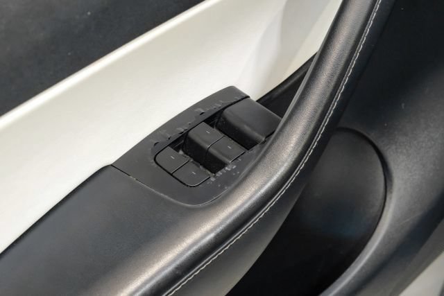 Used 2022 Tesla Model Y Performance AWD/4WD image 49