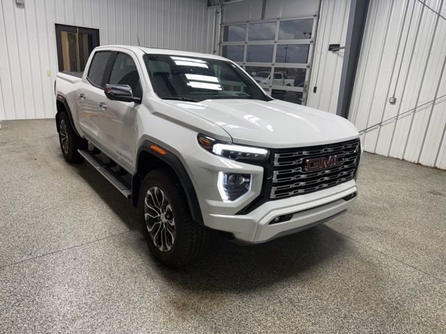 Used 2023 GMC Canyon Denali image 15