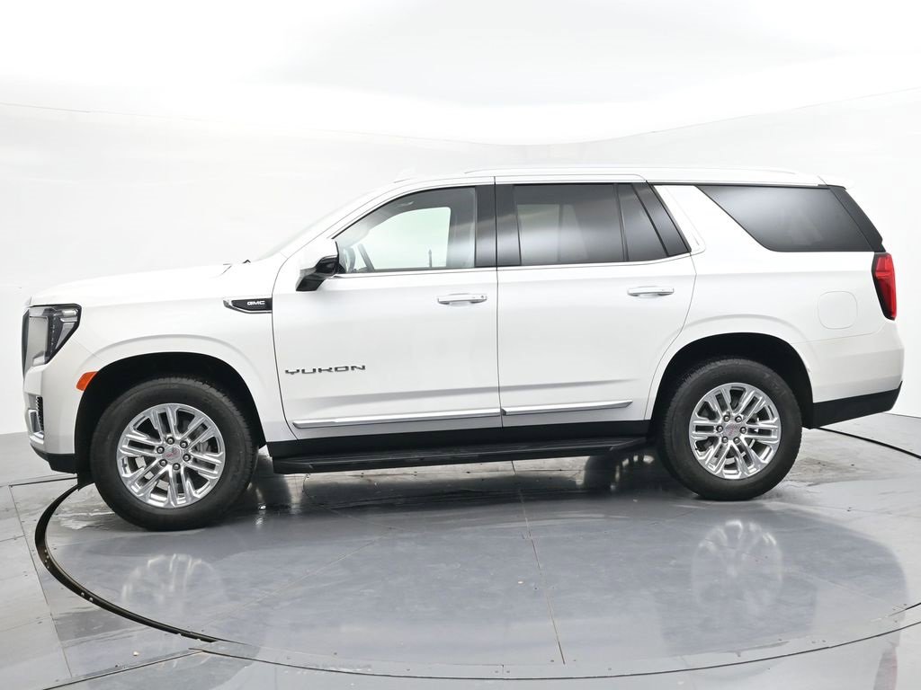 Certified 2024 GMC Yukon SLT w/ SLT Luxury Package image 3