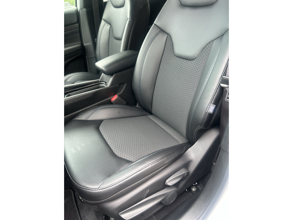 New 2026 Jeep Compass Latitude AWD/4WD image 15
