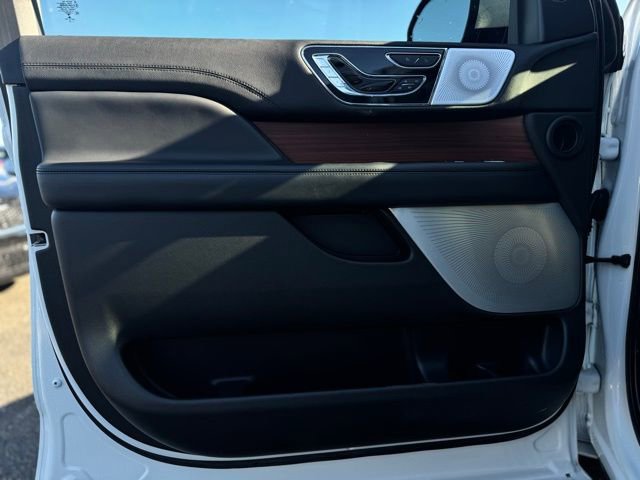 Certified 2022 Lincoln Navigator Reserve image 13
