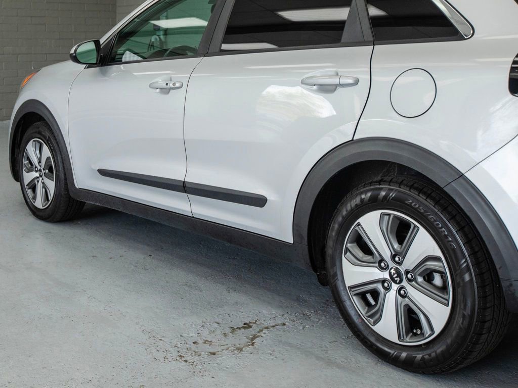 Used 2019 Kia Niro LX FWD image 34