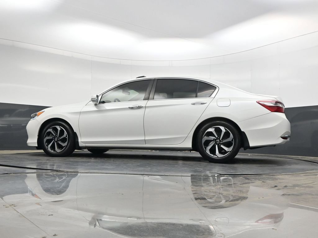 Used 2017 Honda Accord EX image 27