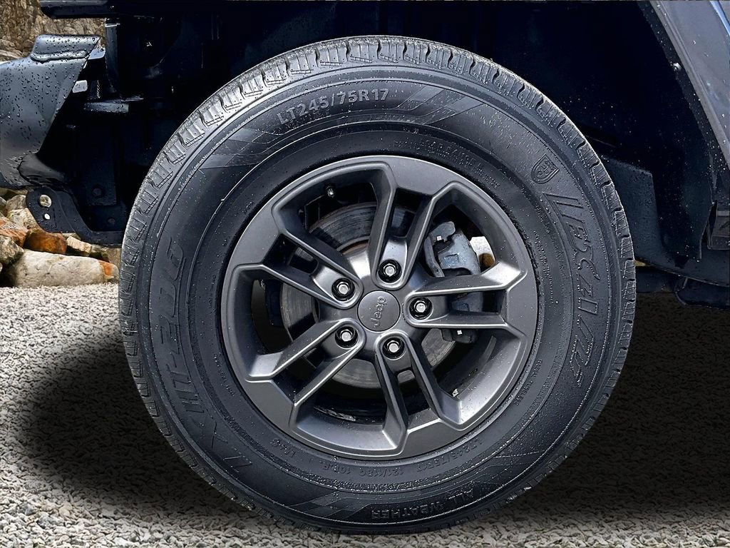 Used 2018 Jeep Wrangler Sport image 9