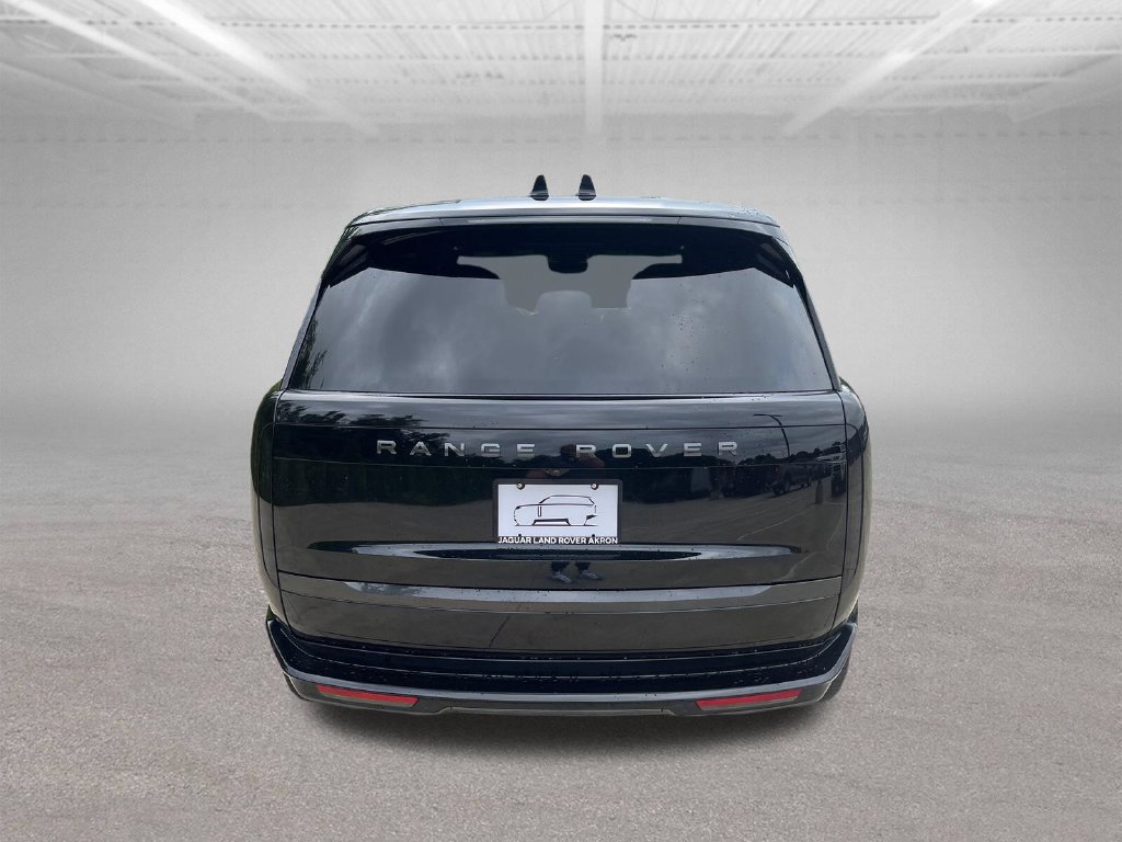 New 2026 Land Rover Range Rover Long Wheelbase SE AWD/4WD image 4