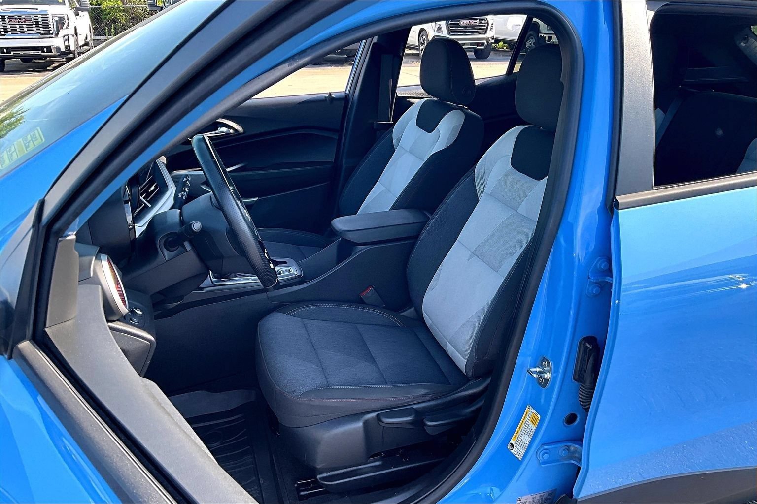 Used 2024 Chevrolet Trax RS w/ Driver Confidence Package FWD image 25