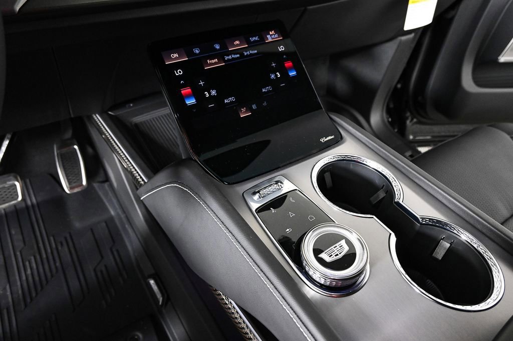 New 2026 Cadillac Vistiq Sport w/ LPO, Floor Liner Package image 17