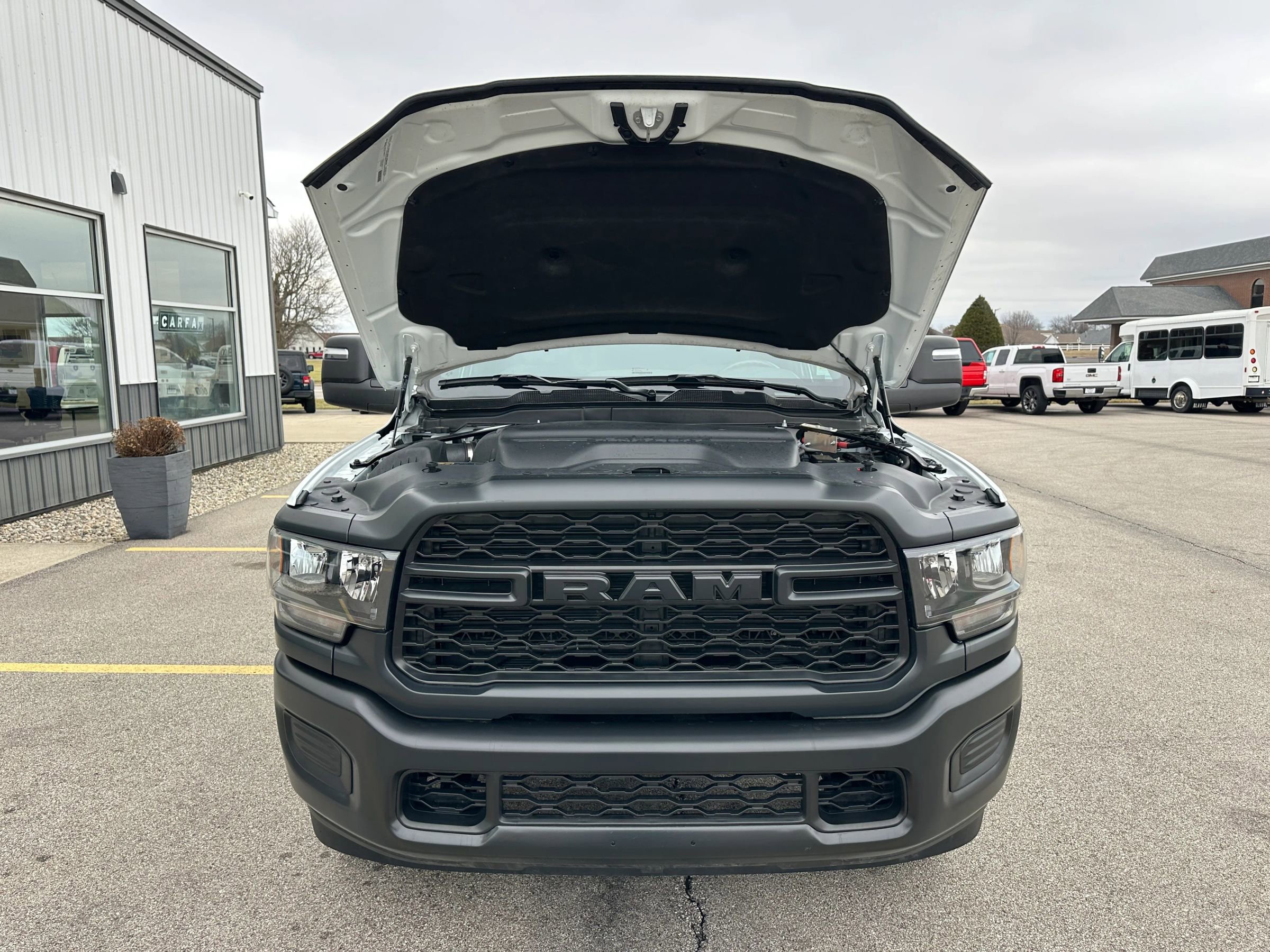 Used 2024 RAM 3500 Tradesman image 31